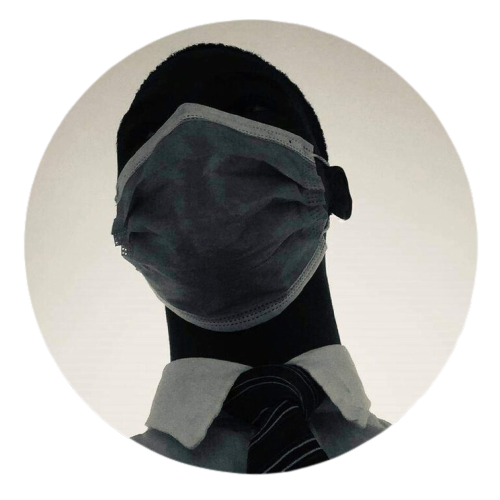  descrever a imagem em detalhes como cor do fundo, a pessoa na imagem e muito mais  